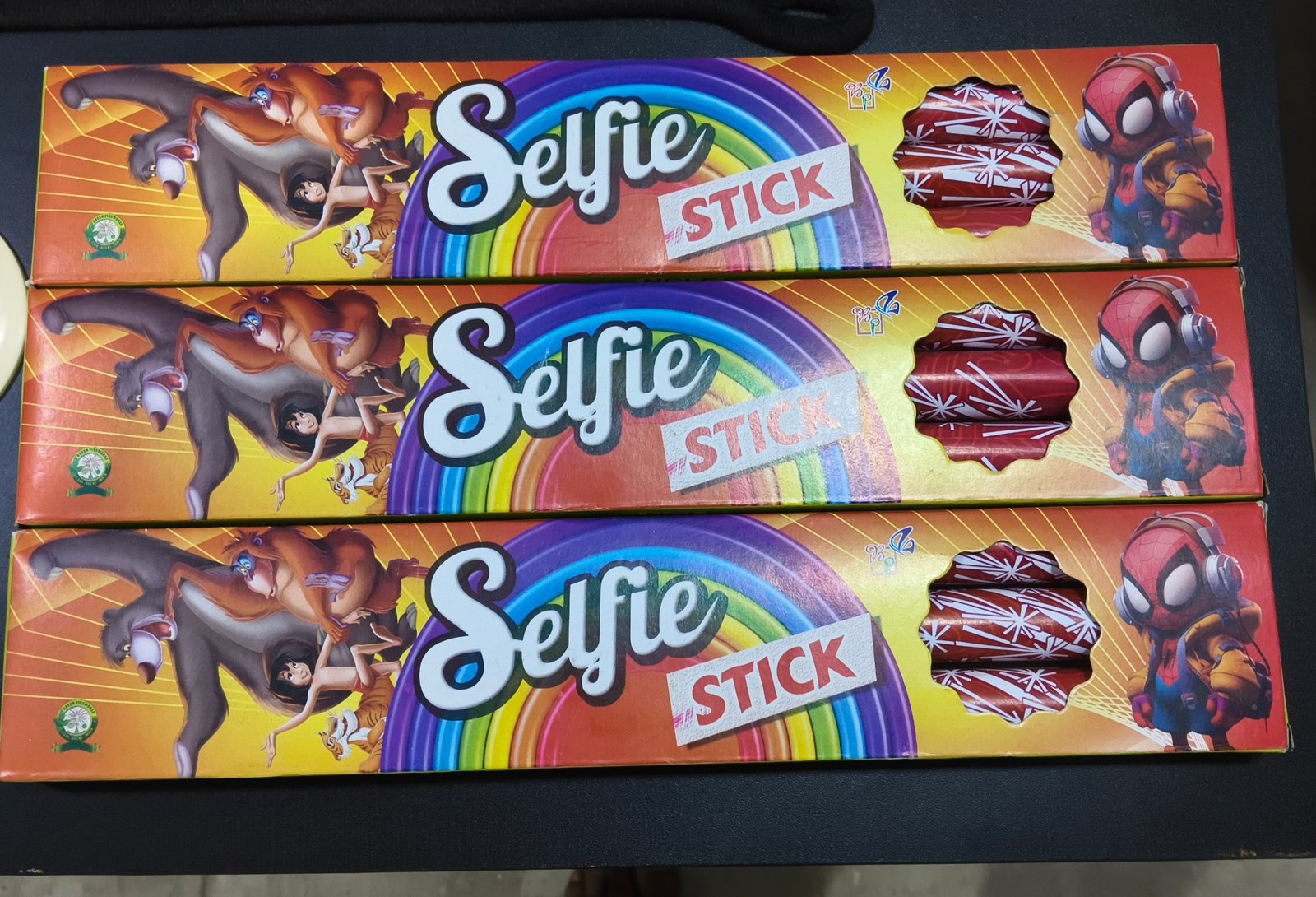 SELFI STICK (3 PCS ) 1 BOX